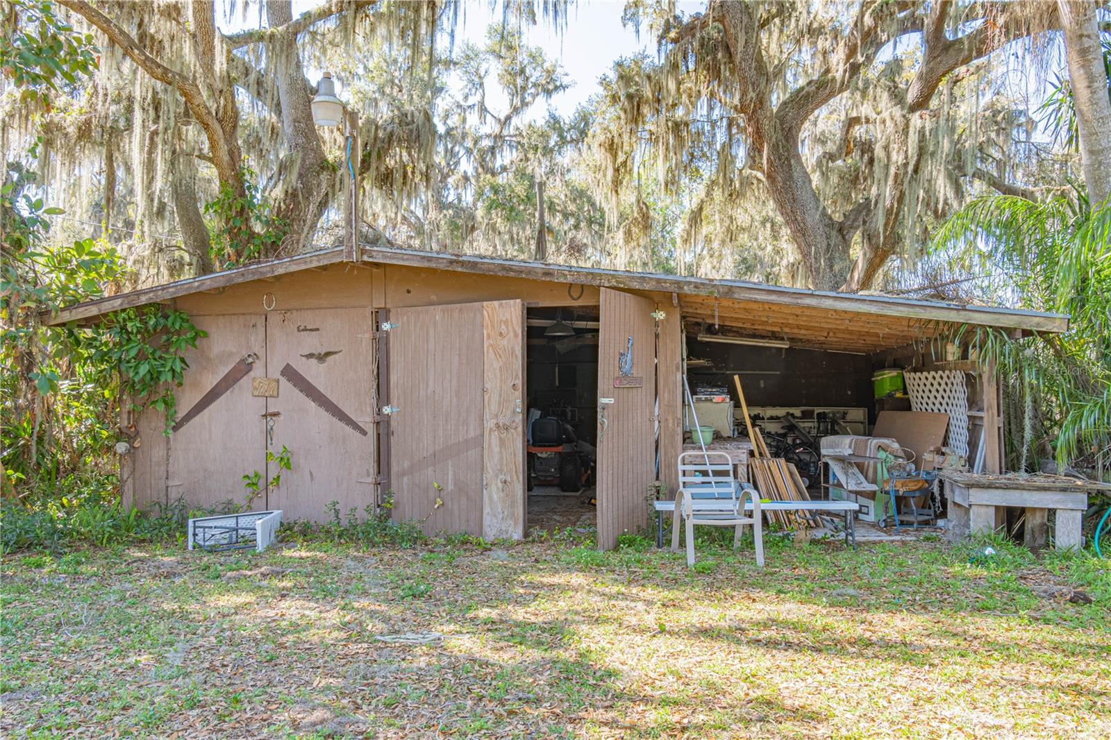 2439 CR 453, LAKE PANASOFFKEE, FL, 33538