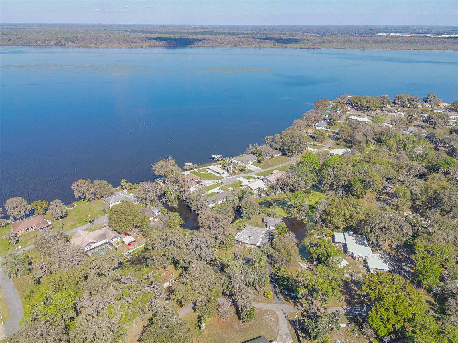 2439 CR 453, LAKE PANASOFFKEE, FL, 33538