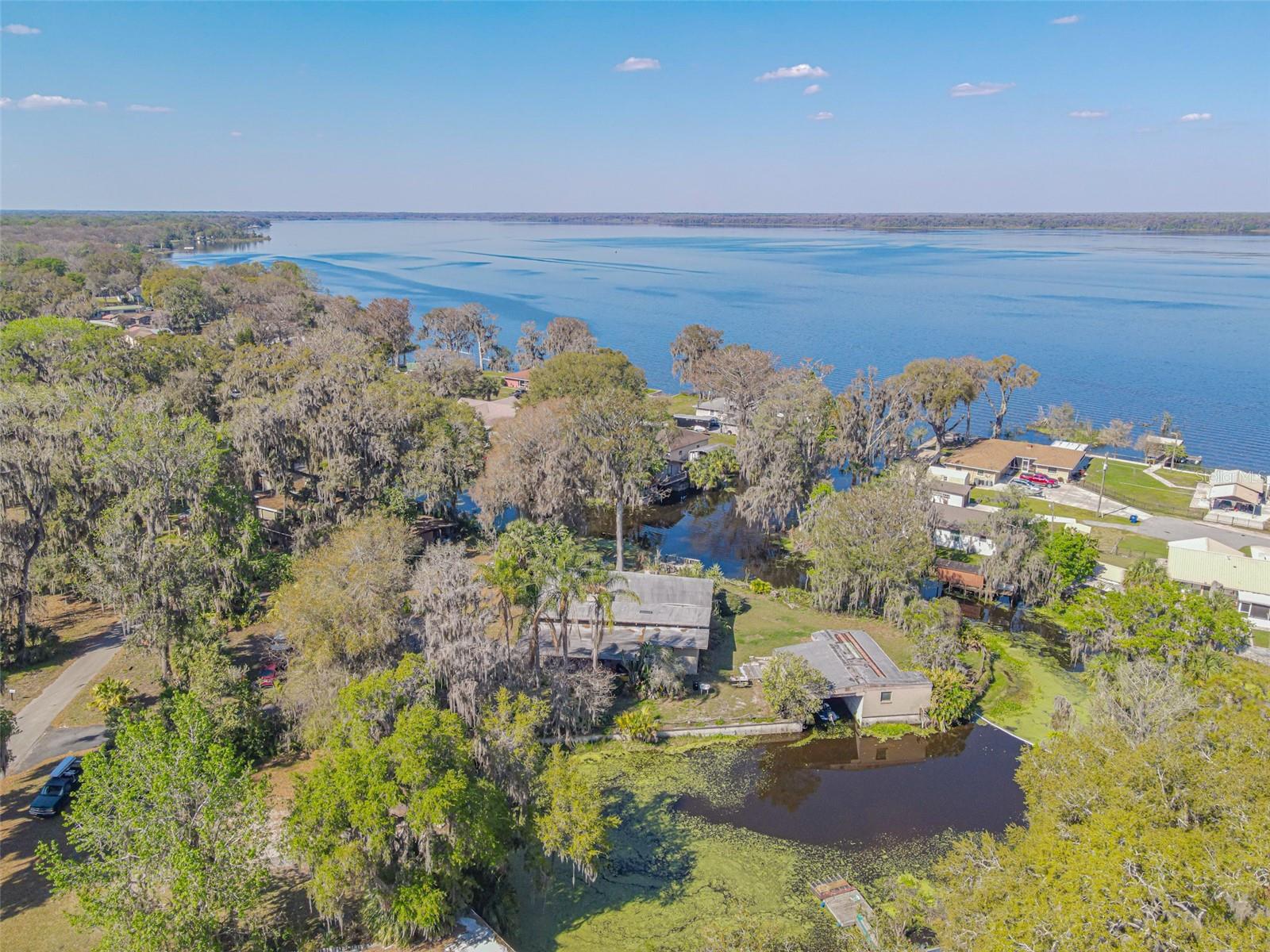2439 CR 453, LAKE PANASOFFKEE, FL, 33538