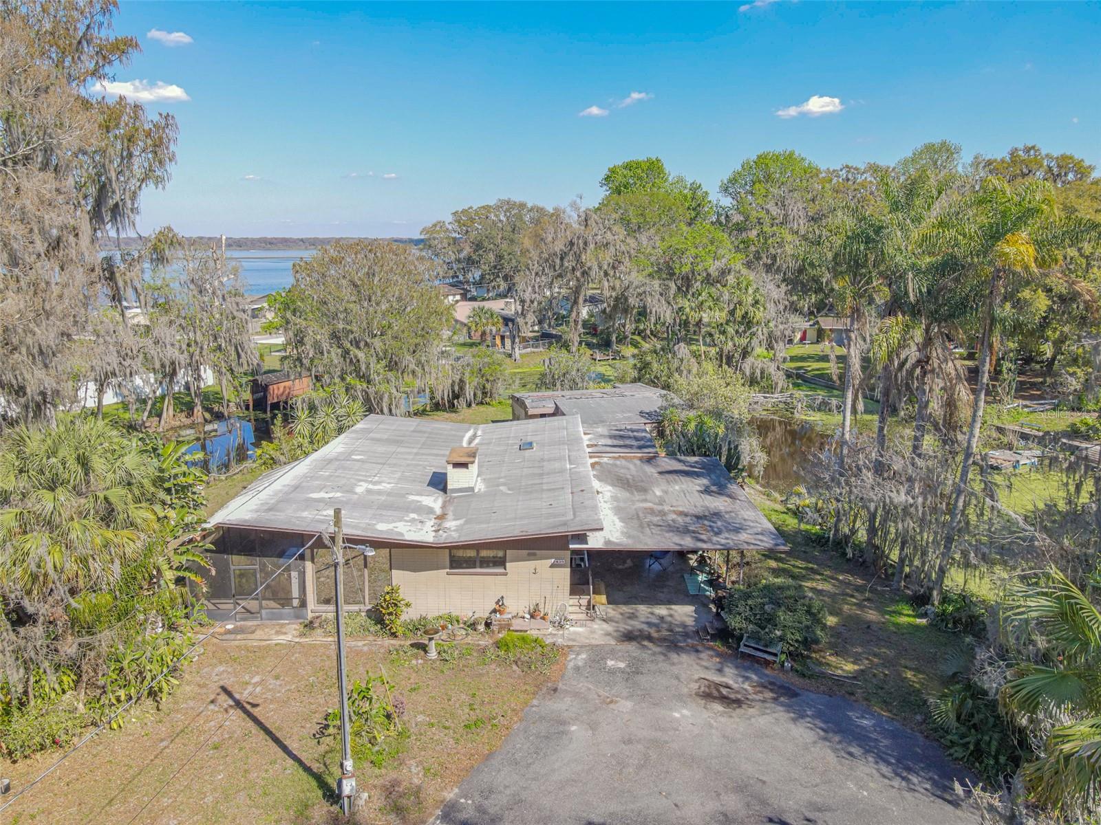 2439 CR 453, LAKE PANASOFFKEE, FL, 33538