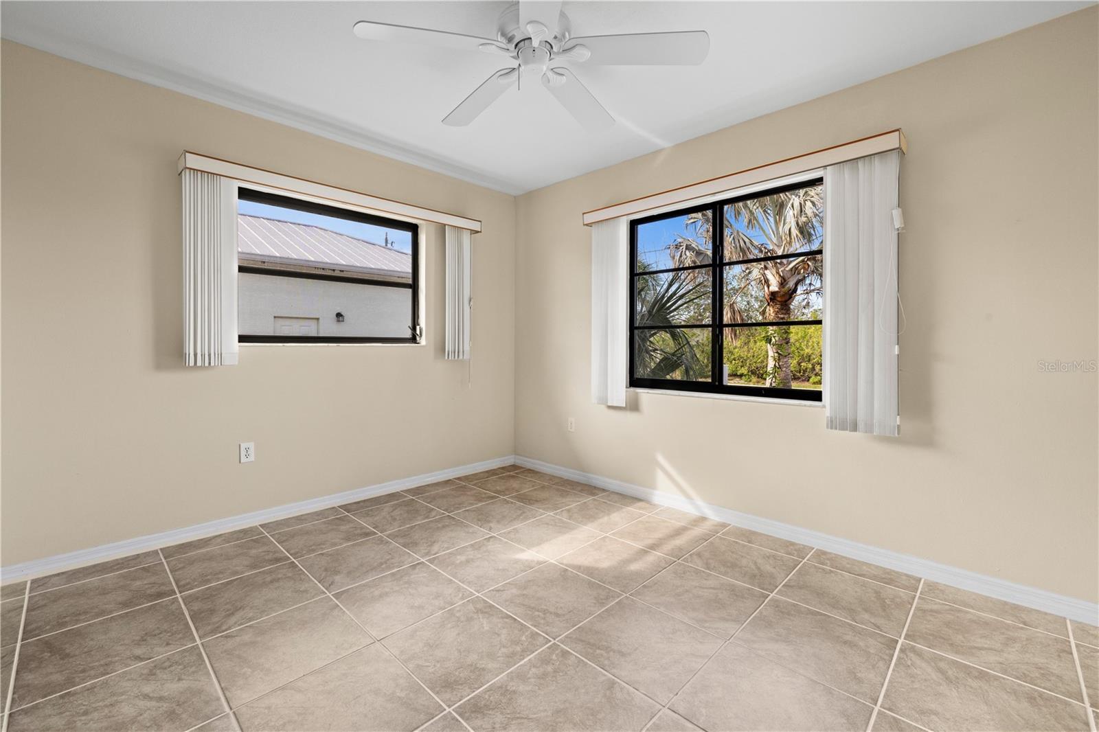 18422 ARAPAHOE CIR, PORT CHARLOTTE, FL, 33948