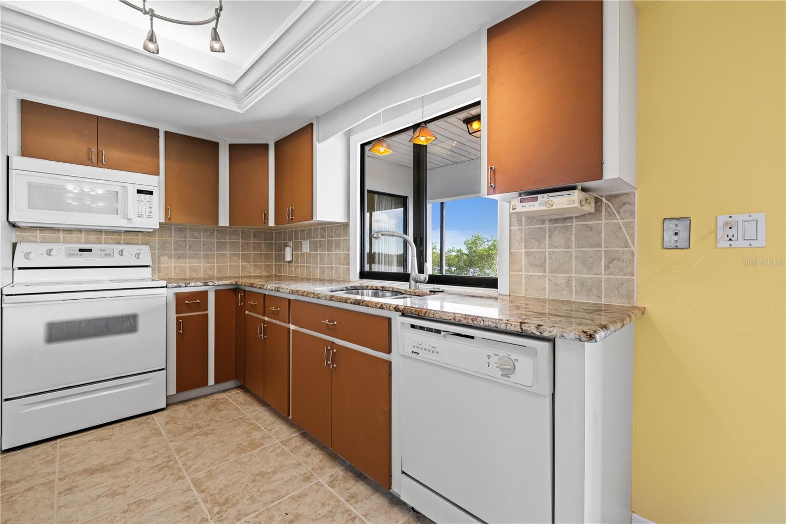 18422 ARAPAHOE CIR, PORT CHARLOTTE, FL, 33948