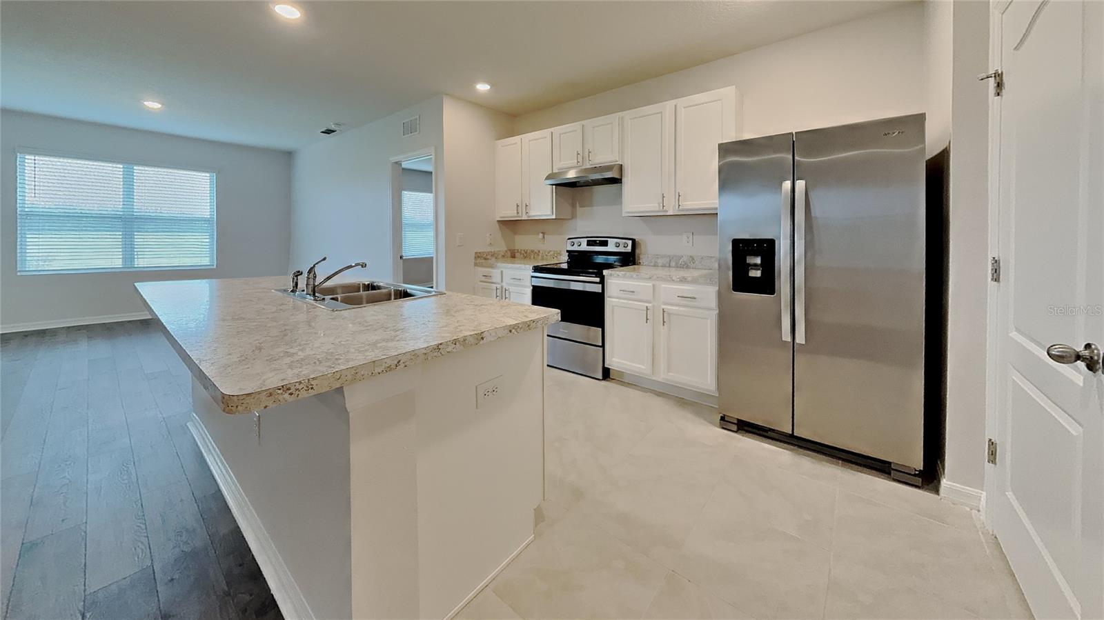 1040 CAMBRIDGE DRIVE, WINTER HAVEN, FL, 33881