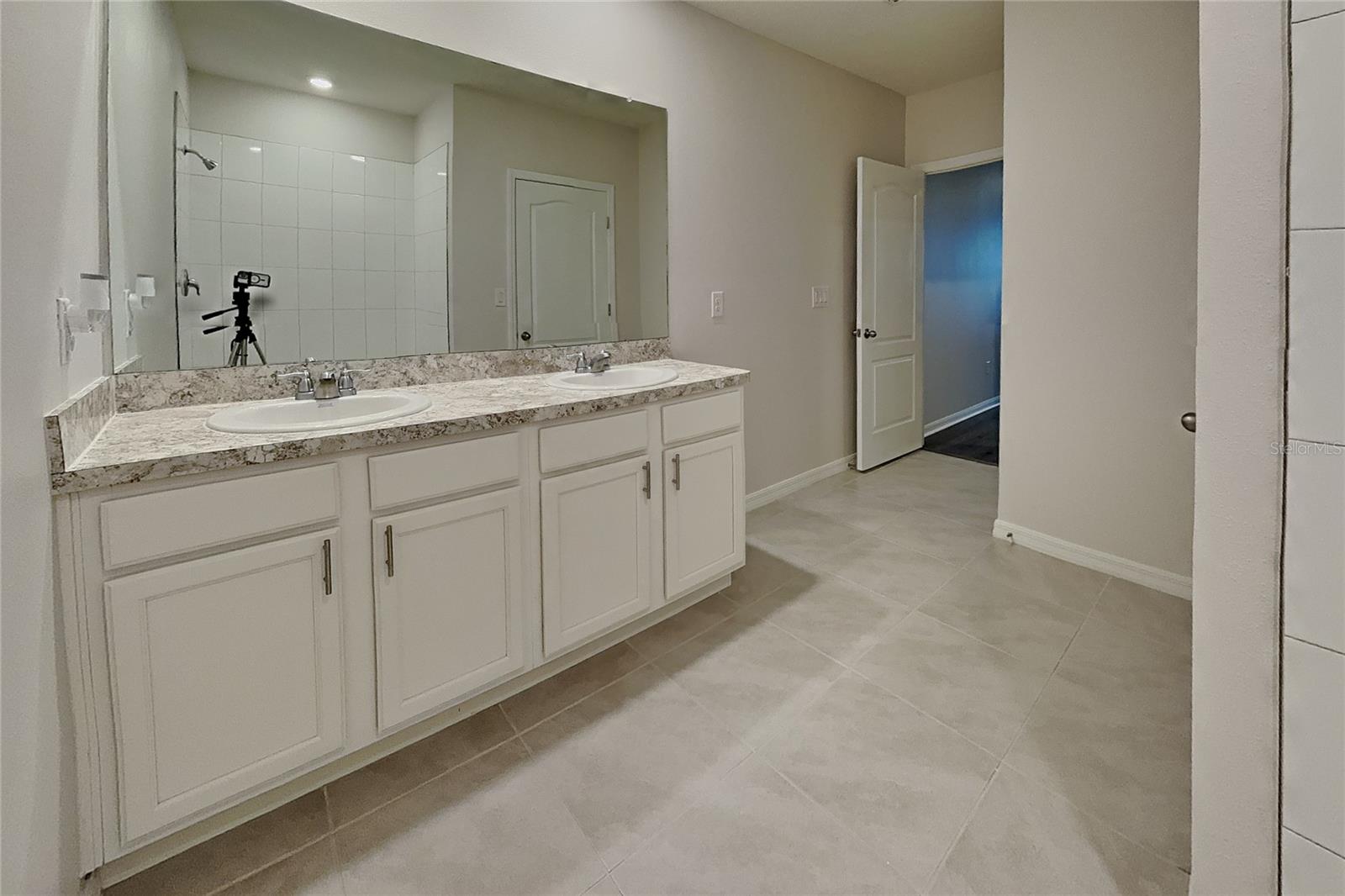 1040 CAMBRIDGE DRIVE, WINTER HAVEN, FL, 33881