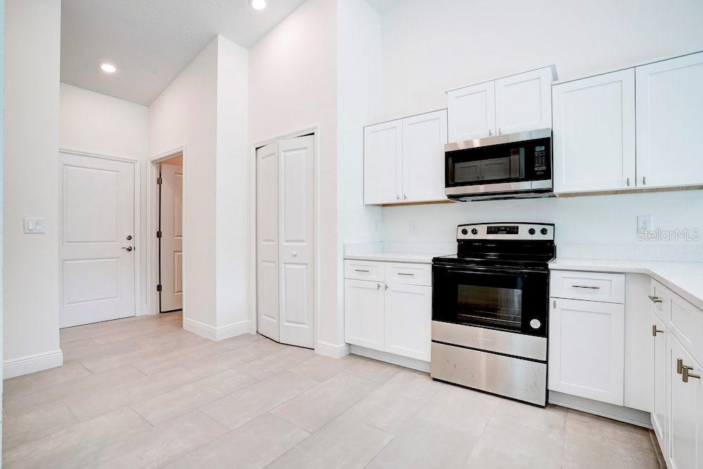 2033 10TH AVE, DELAND, FL, 32724