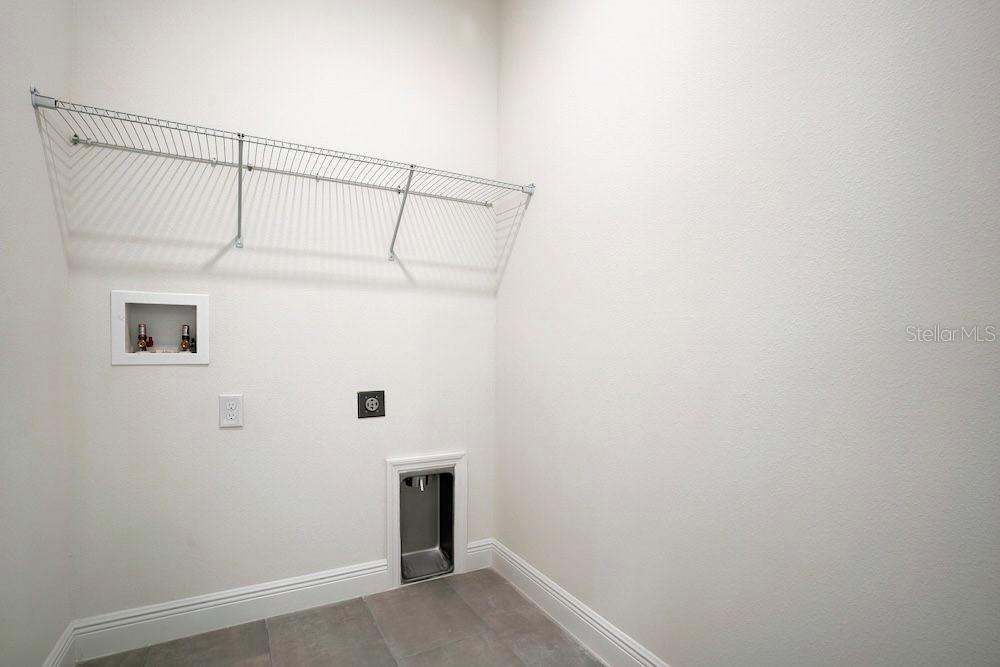 2033 10TH AVE, DELAND, FL, 32724