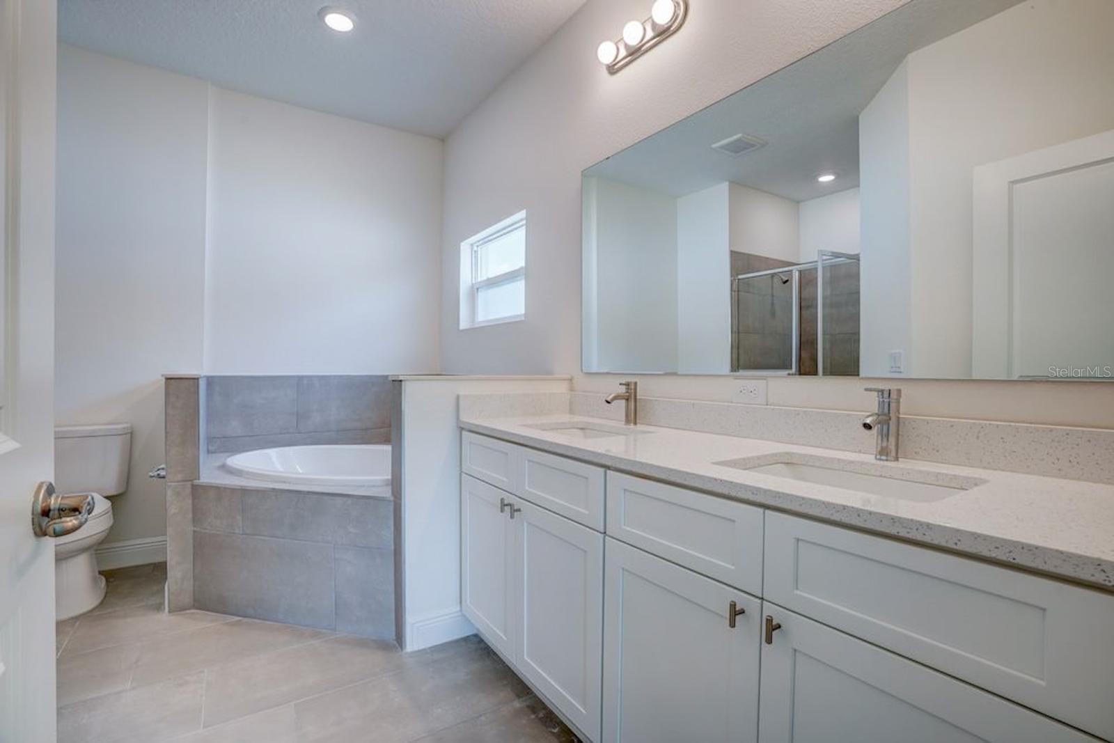 2033 10TH AVE, DELAND, FL, 32724