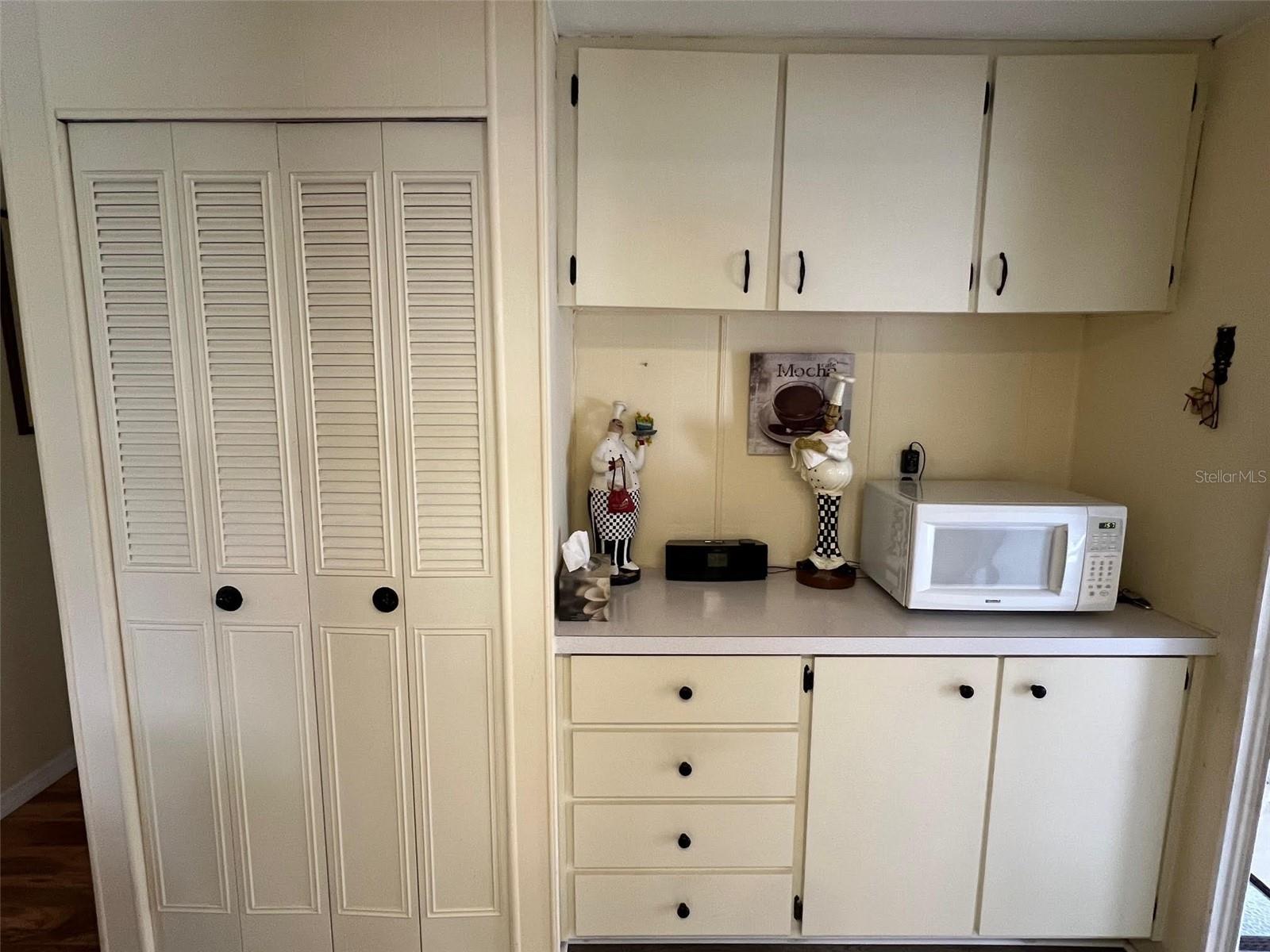 6 THATCH PALM ST E, LARGO, FL, 33770