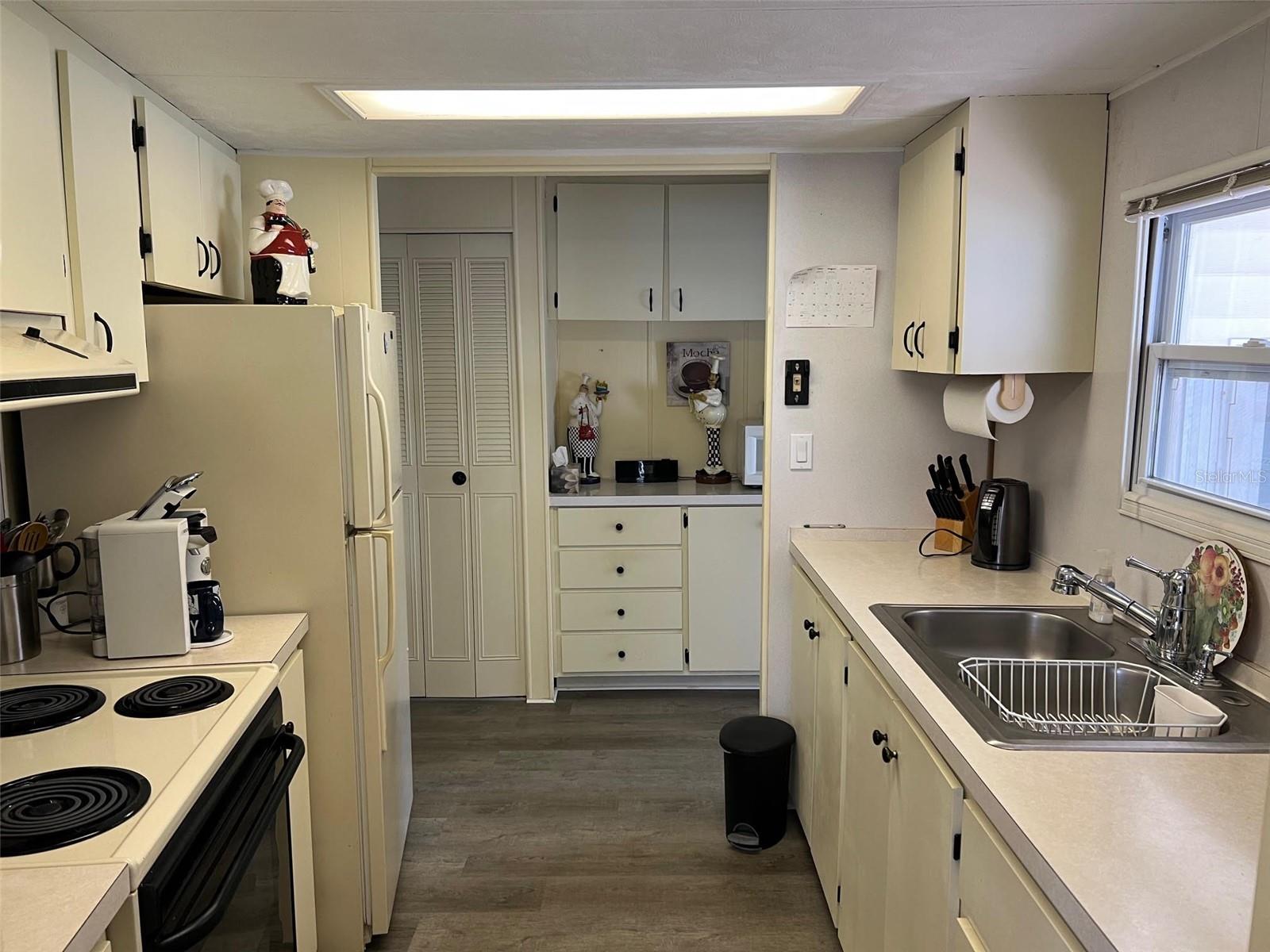 6 THATCH PALM ST E, LARGO, FL, 33770