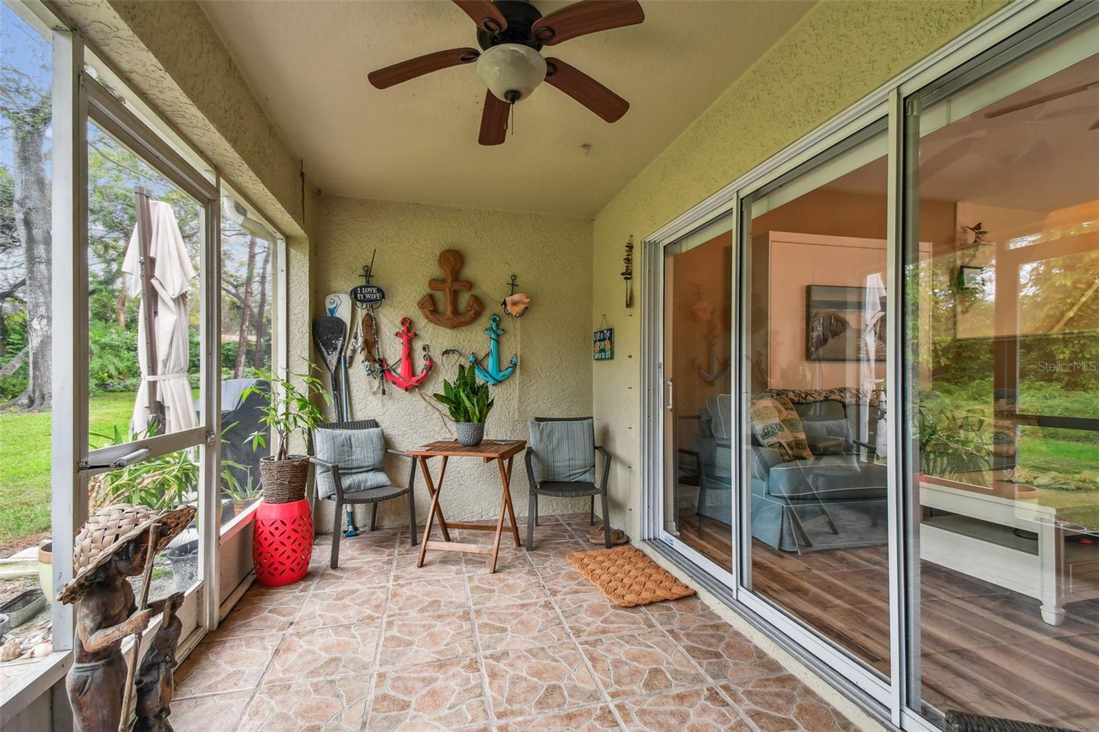 11162 KAPOK GRAND CIR, MADEIRA BEACH, FL, 33708
