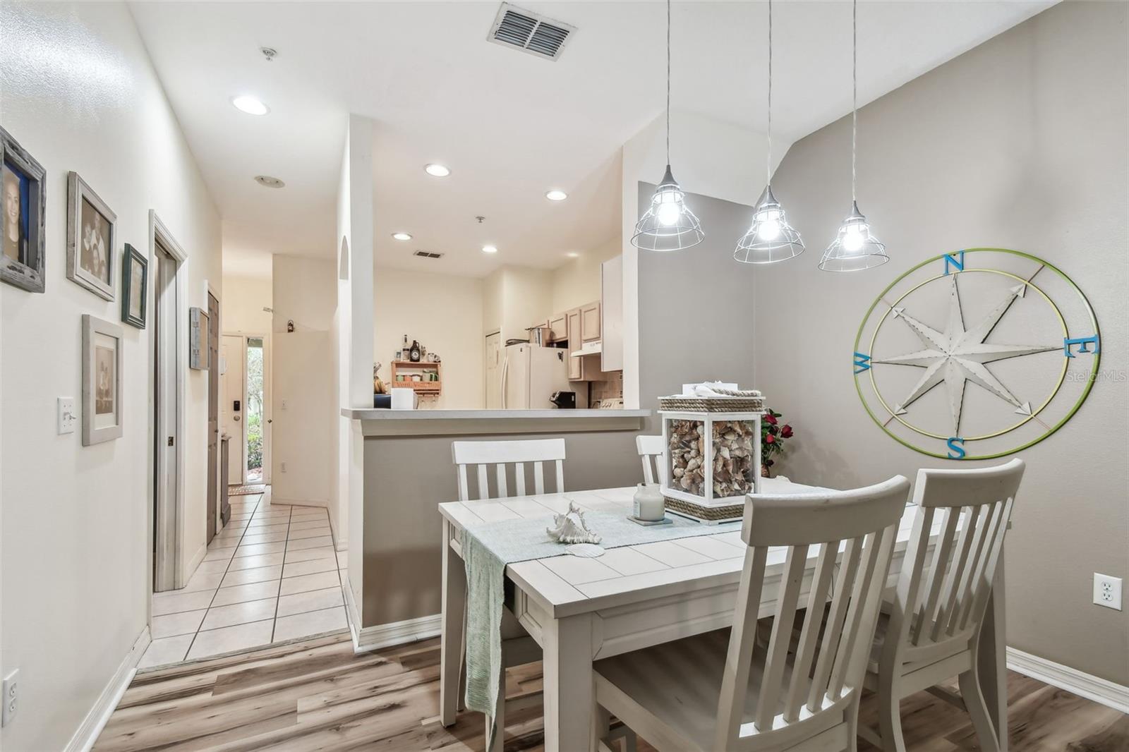 11162 KAPOK GRAND CIR, MADEIRA BEACH, FL, 33708