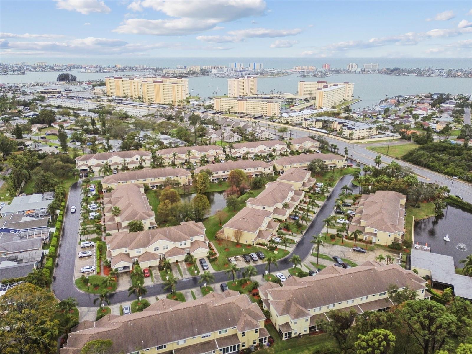 11162 KAPOK GRAND CIR, MADEIRA BEACH, FL, 33708