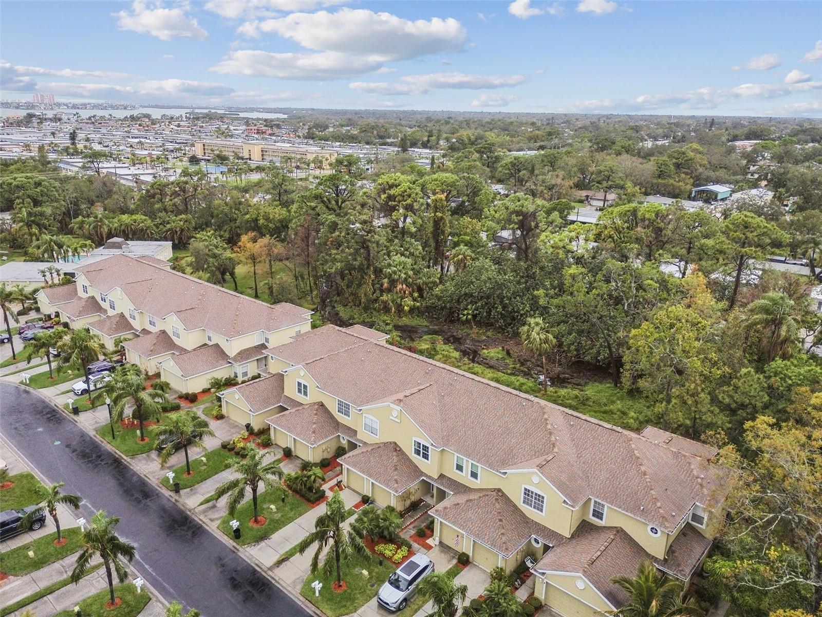 11162 KAPOK GRAND CIR, MADEIRA BEACH, FL, 33708