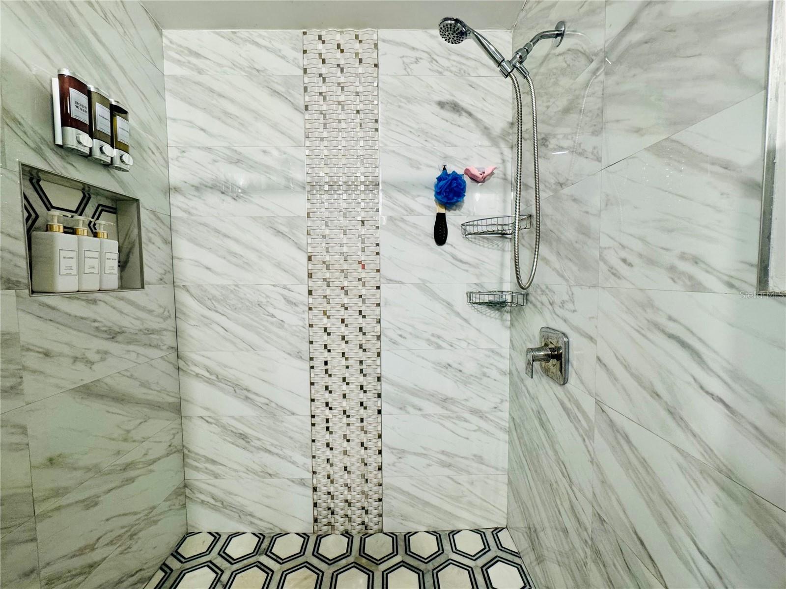 18304 CEDARHURST RD, ORLANDO, FL, 32820