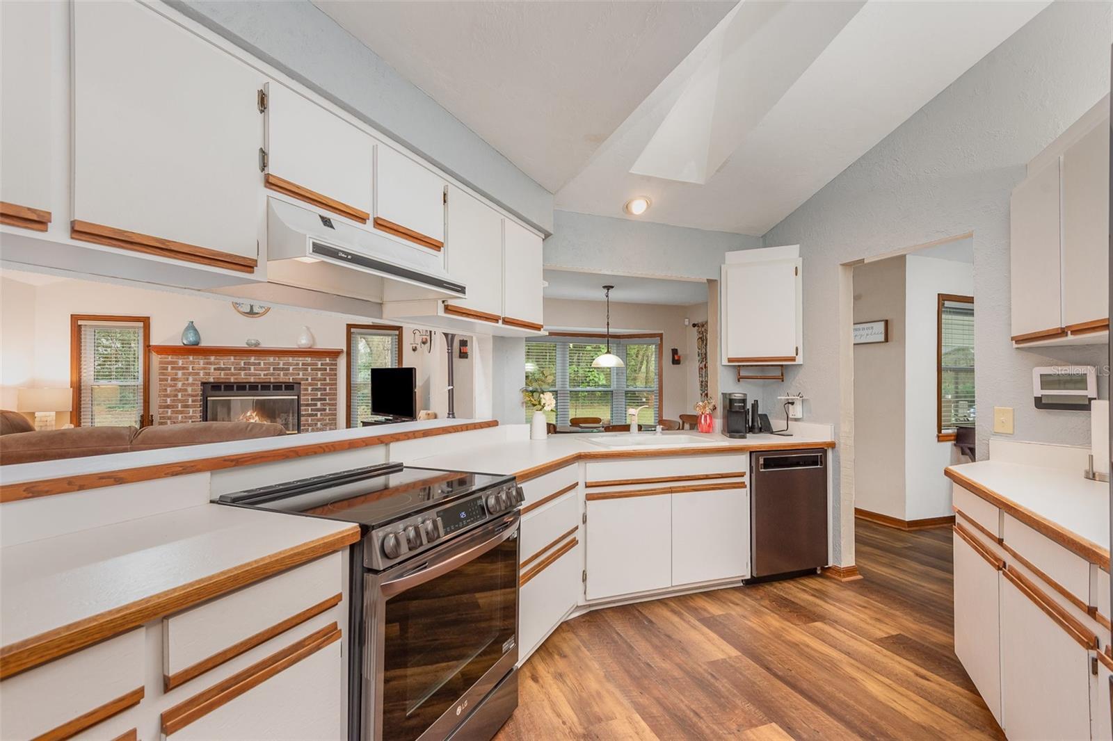 1420 SKY RIDGE DR, DELAND, FL, 32724