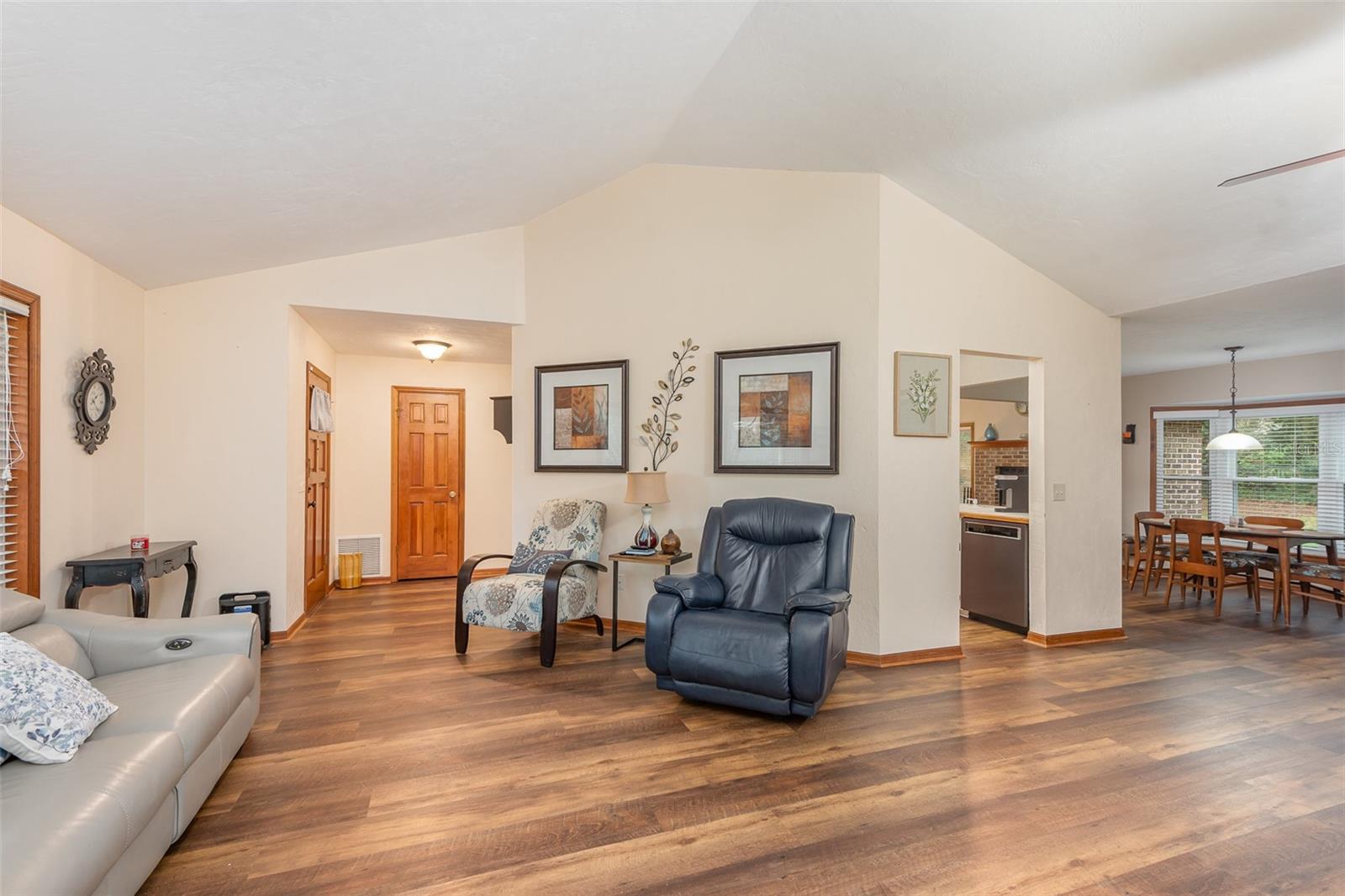 1420 SKY RIDGE DR, DELAND, FL, 32724