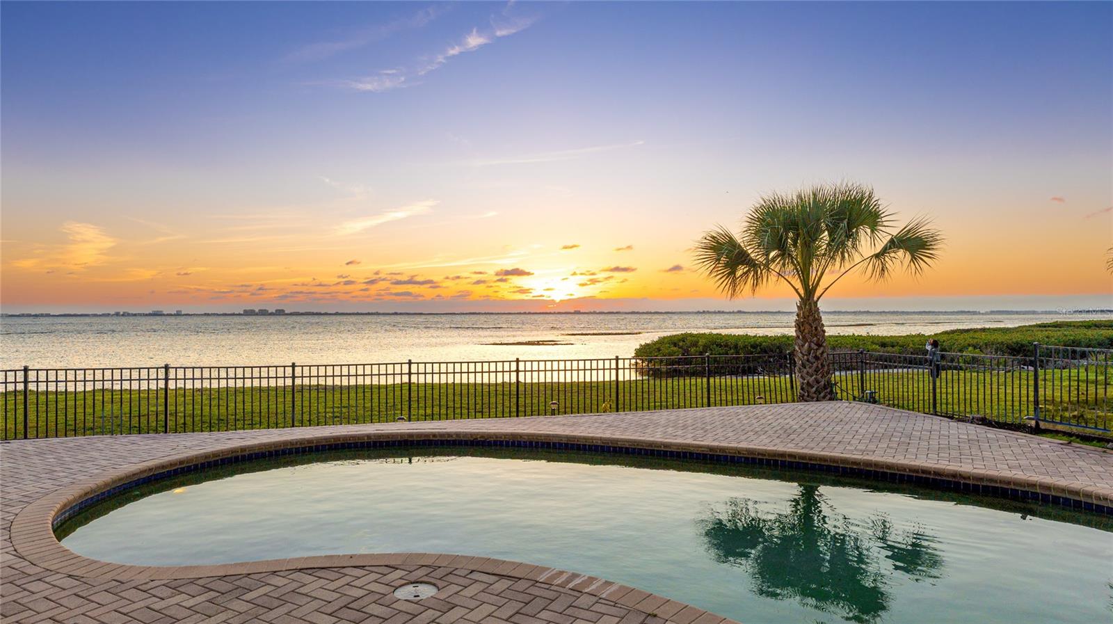 202 GAINES AVE, SARASOTA, FL, 34243