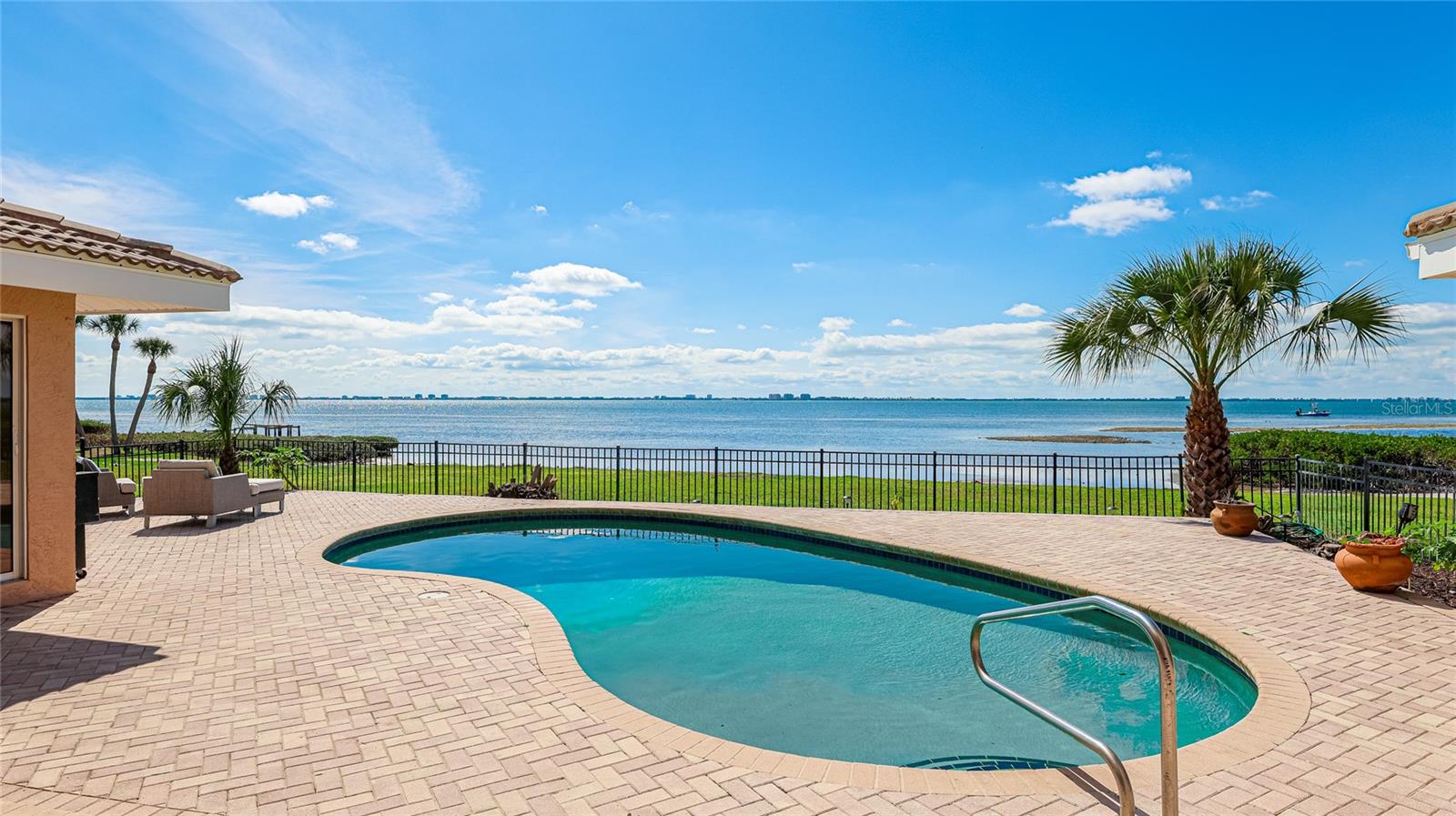 202 GAINES AVE, SARASOTA, FL, 34243