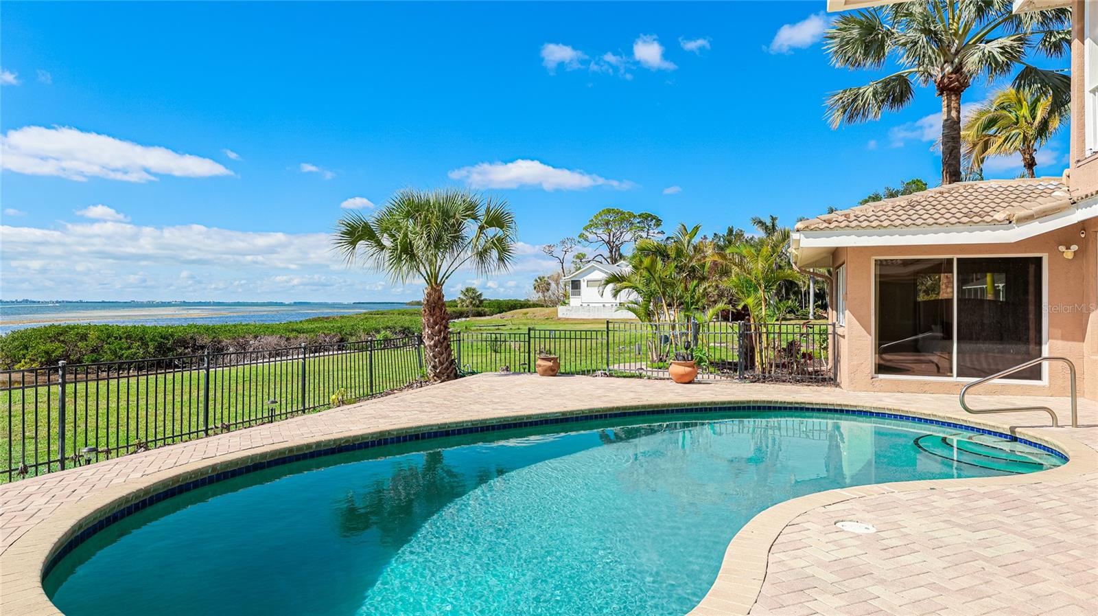 202 GAINES AVE, SARASOTA, FL, 34243