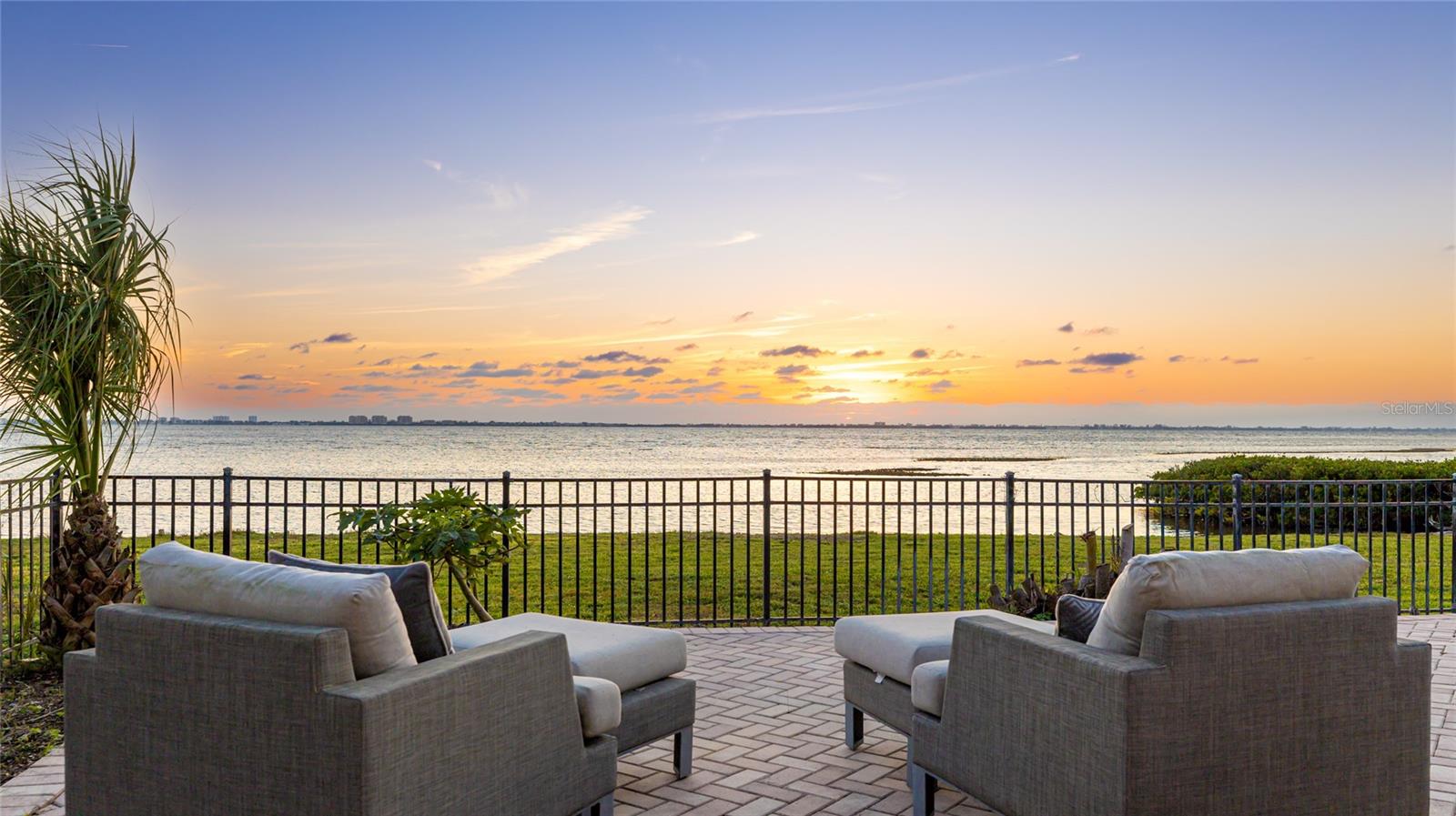 202 GAINES AVE, SARASOTA, FL, 34243