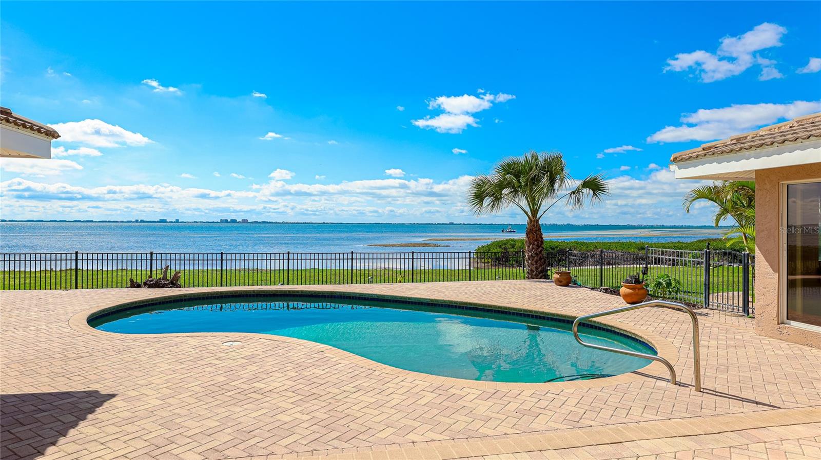 202 GAINES AVE, SARASOTA, FL, 34243