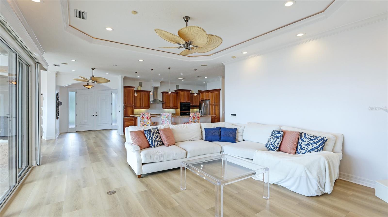 202 GAINES AVE, SARASOTA, FL, 34243