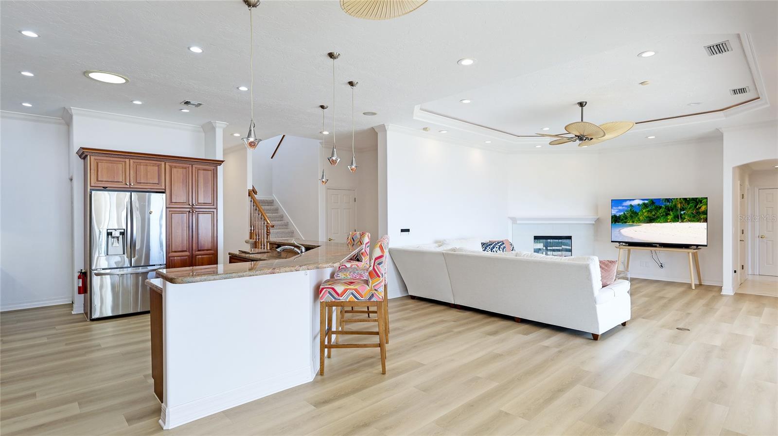 202 GAINES AVE, SARASOTA, FL, 34243