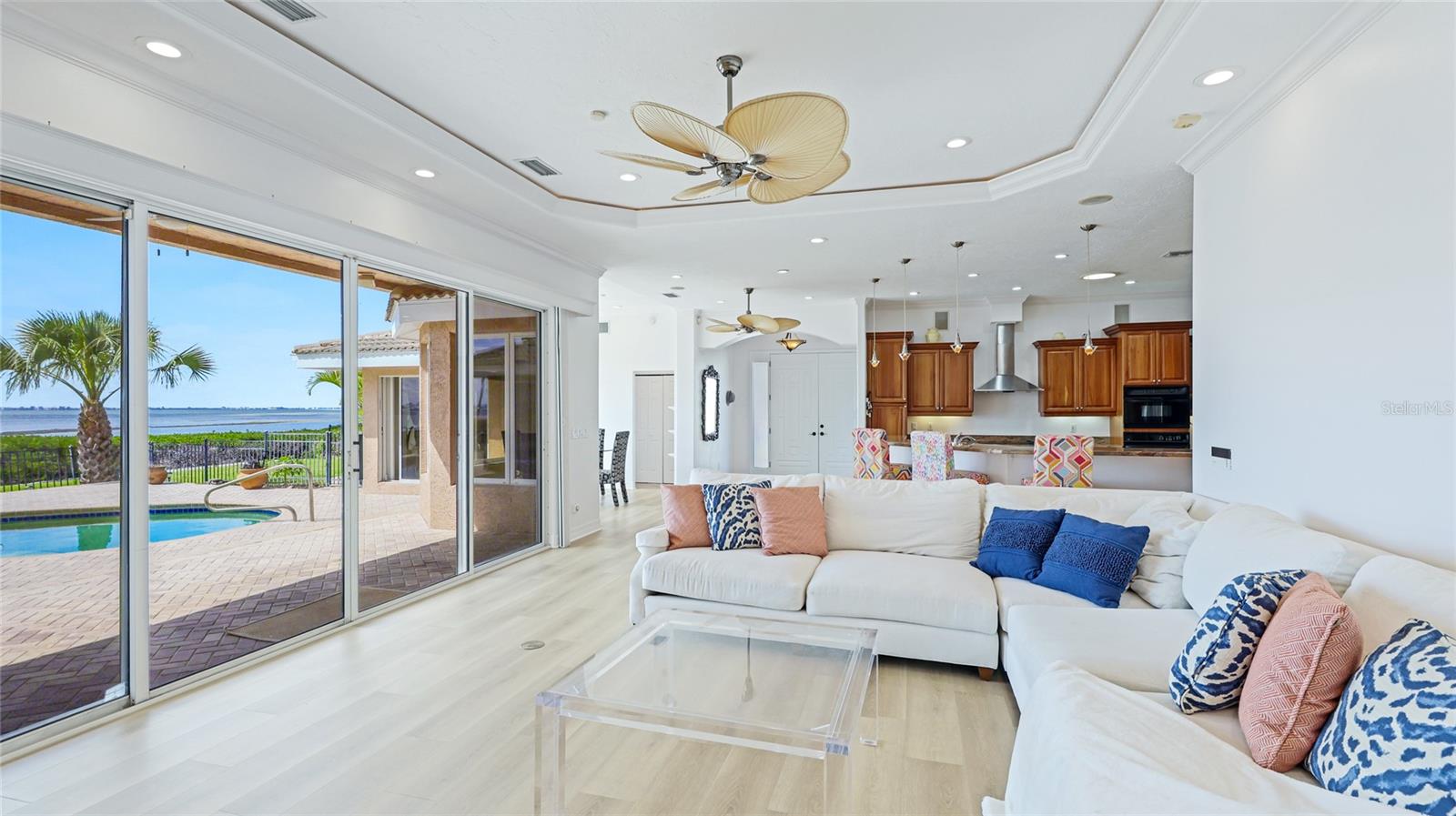 202 GAINES AVE, SARASOTA, FL, 34243