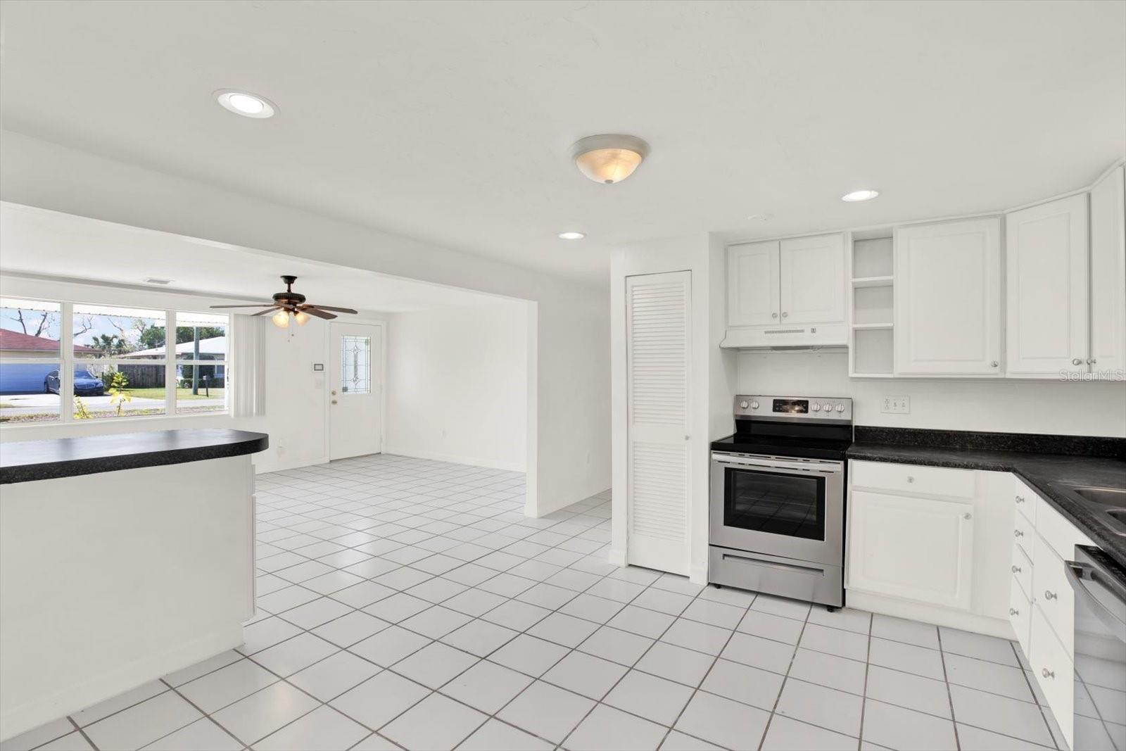 1106 40TH AVE W, BRADENTON, FL, 34205