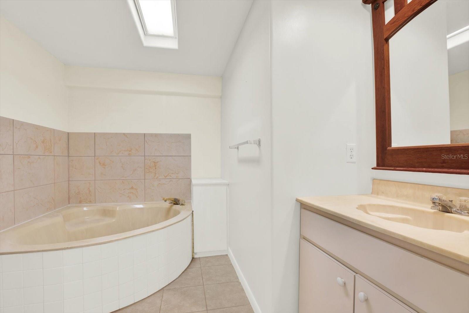 1106 40TH AVE W, BRADENTON, FL, 34205