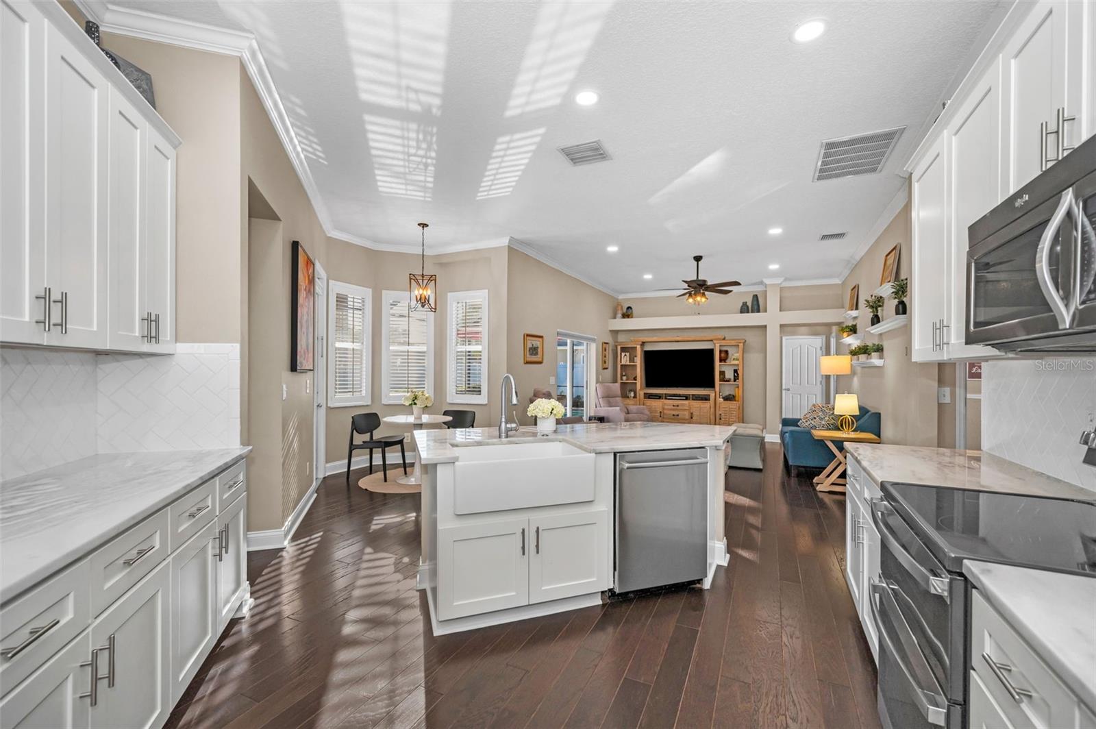 632 ADDISON DR NE, ST PETERSBURG, FL, 33716