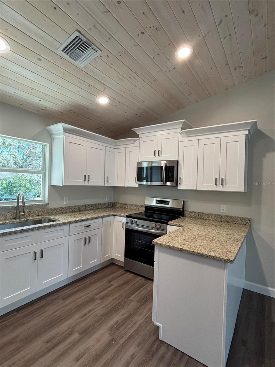 151 KNIGHT ST, MASCOTTE, FL, 34753