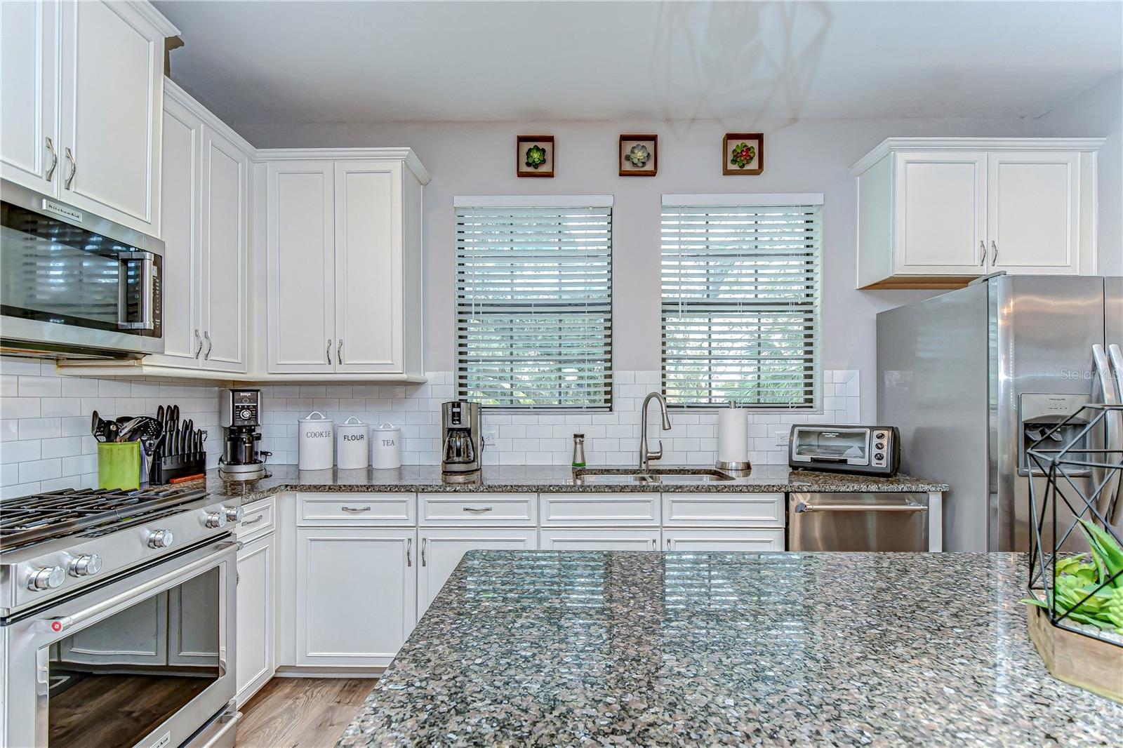 5703 COLONY GLEN RD, LITHIA, FL, 33547
