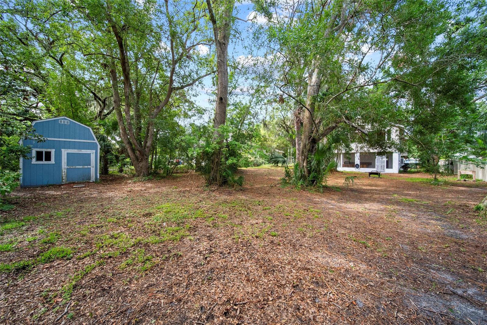 9811 MEMORIAL HWY, TAMPA, FL, 33615