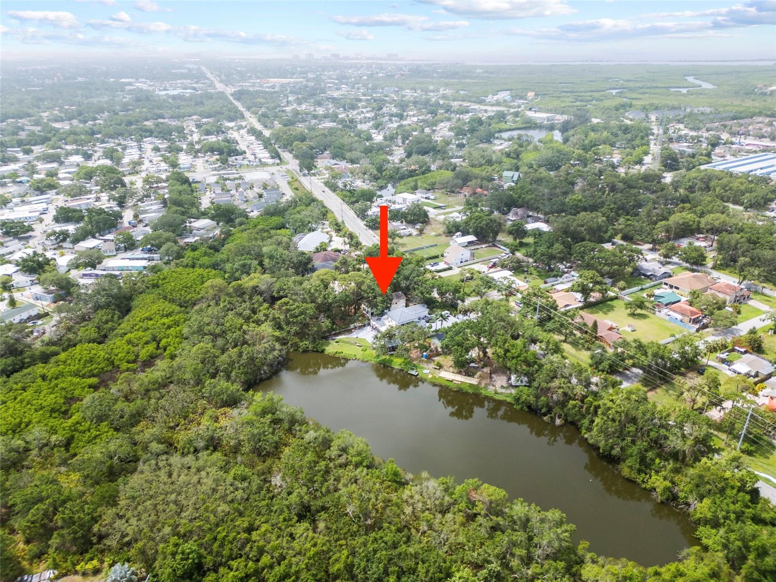 9811 MEMORIAL HWY, TAMPA, FL, 33615