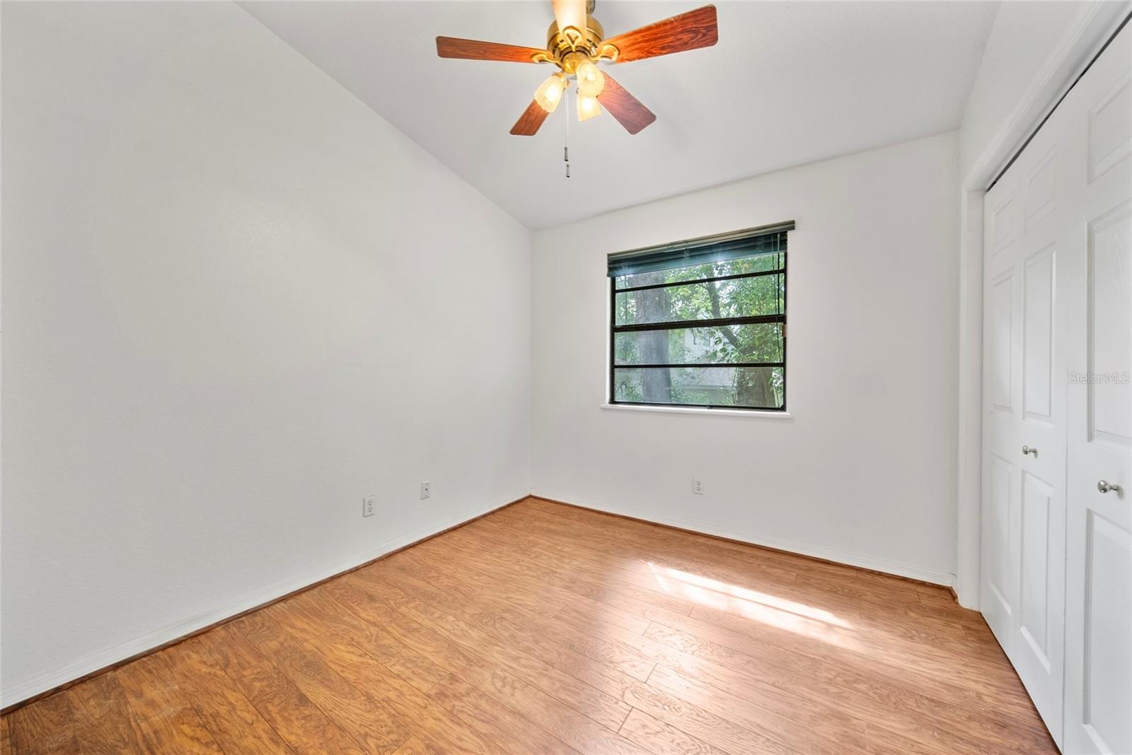 9811 MEMORIAL HWY, TAMPA, FL, 33615
