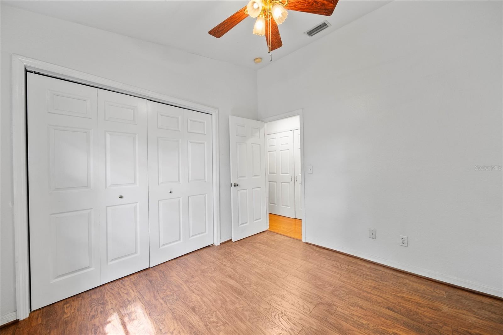 9811 MEMORIAL HWY, TAMPA, FL, 33615