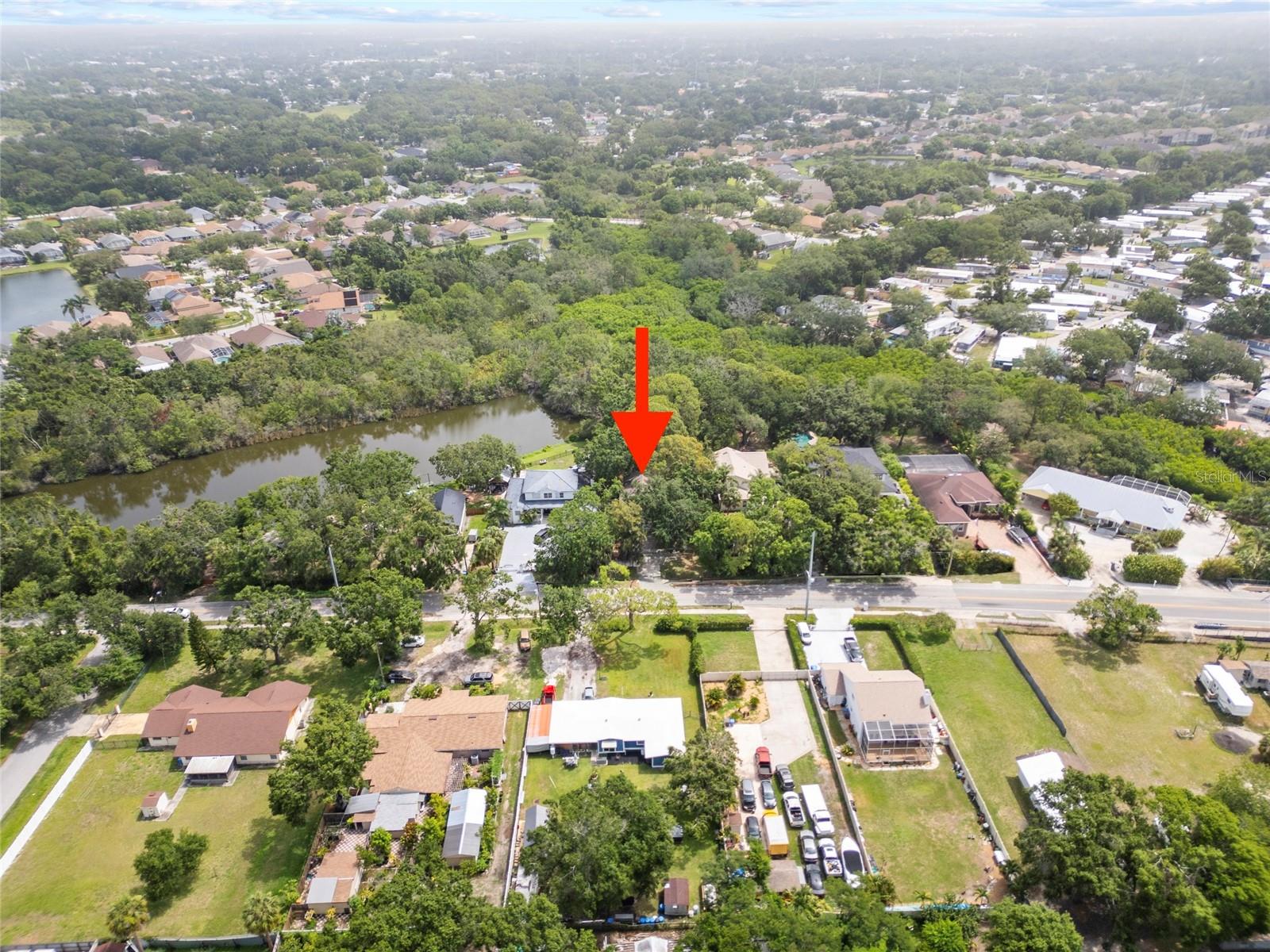 9811 MEMORIAL HWY, TAMPA, FL, 33615