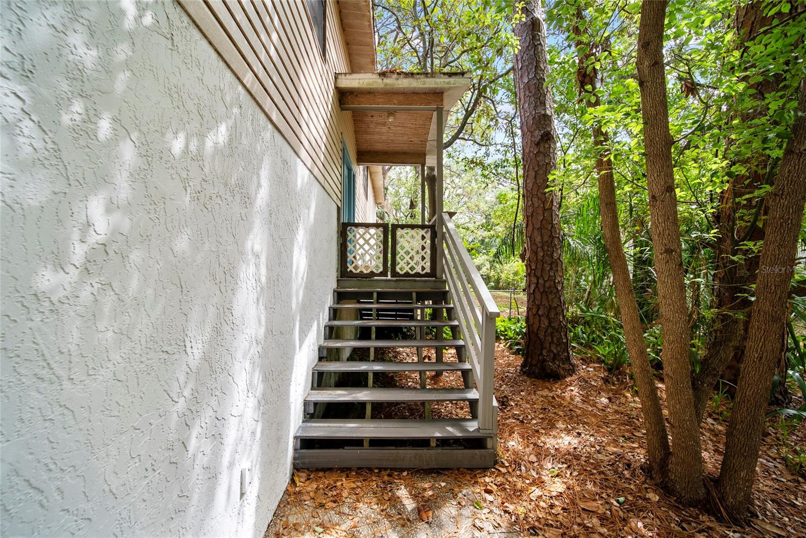 9811 MEMORIAL HWY, TAMPA, FL, 33615