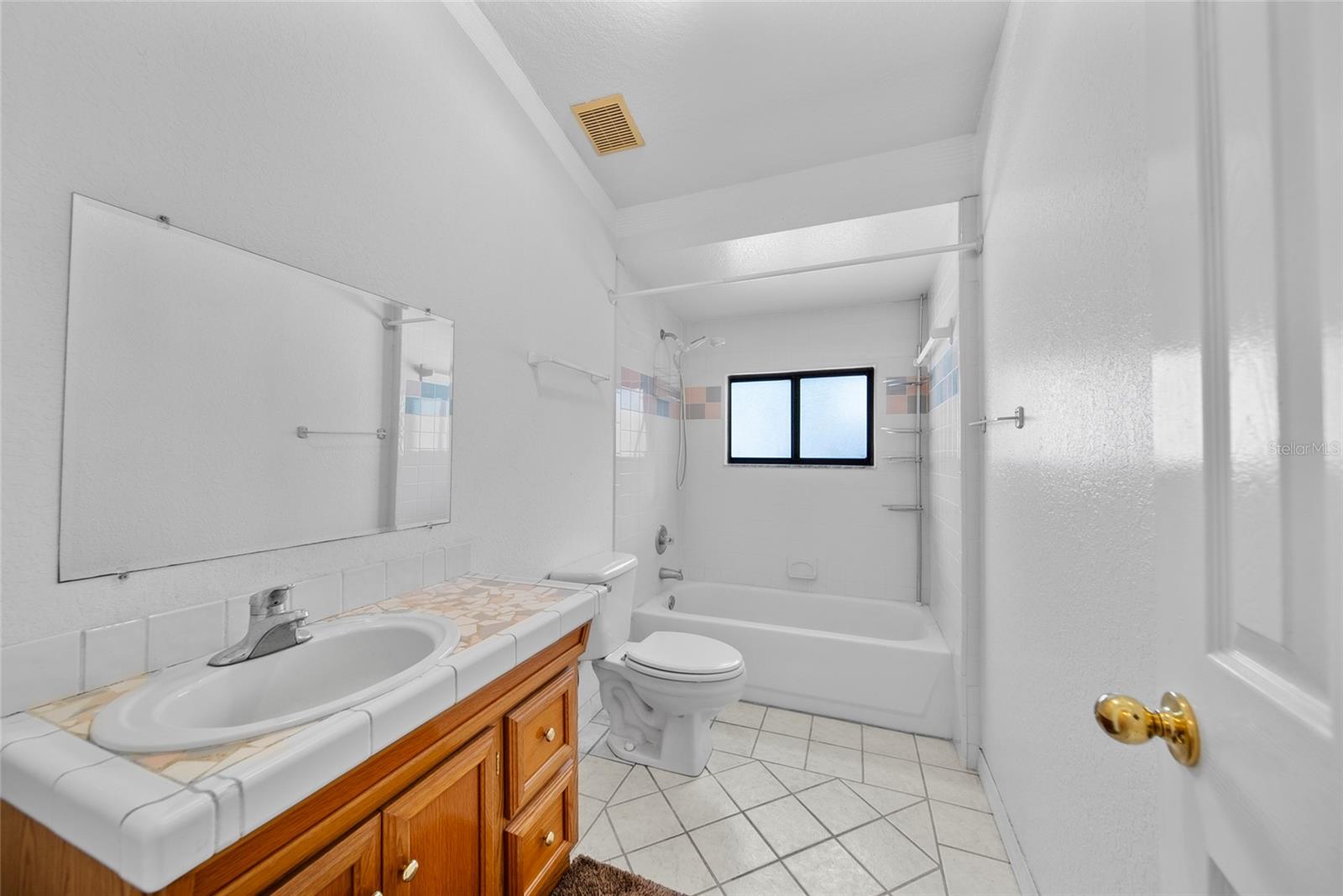 9811 MEMORIAL HWY, TAMPA, FL, 33615