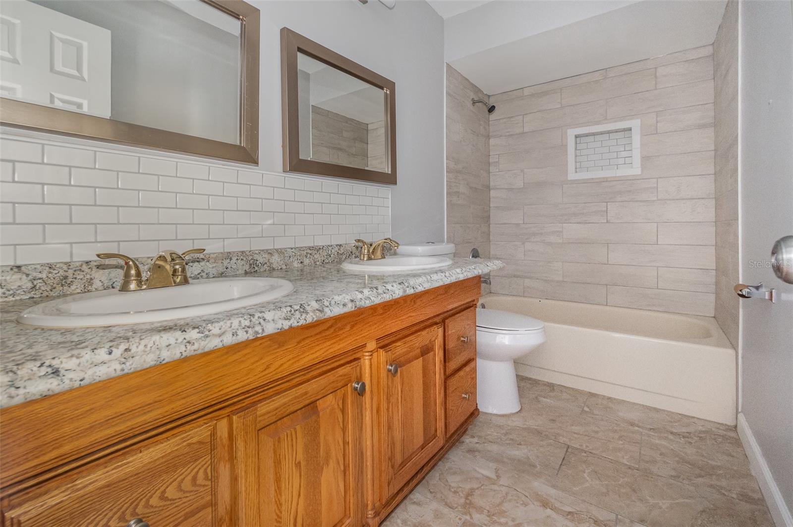 184 DUBLIN DR, LAKE MARY, FL, 32746