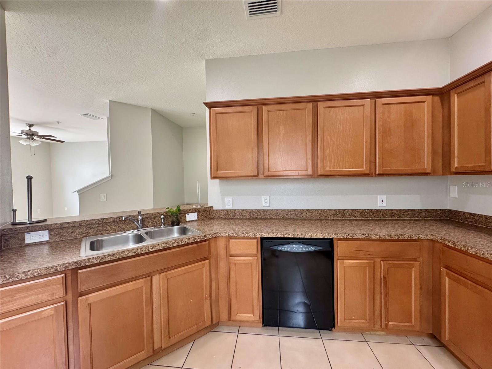 6680 S GOLDENROD RD #136B, ORLANDO, FL, 32822