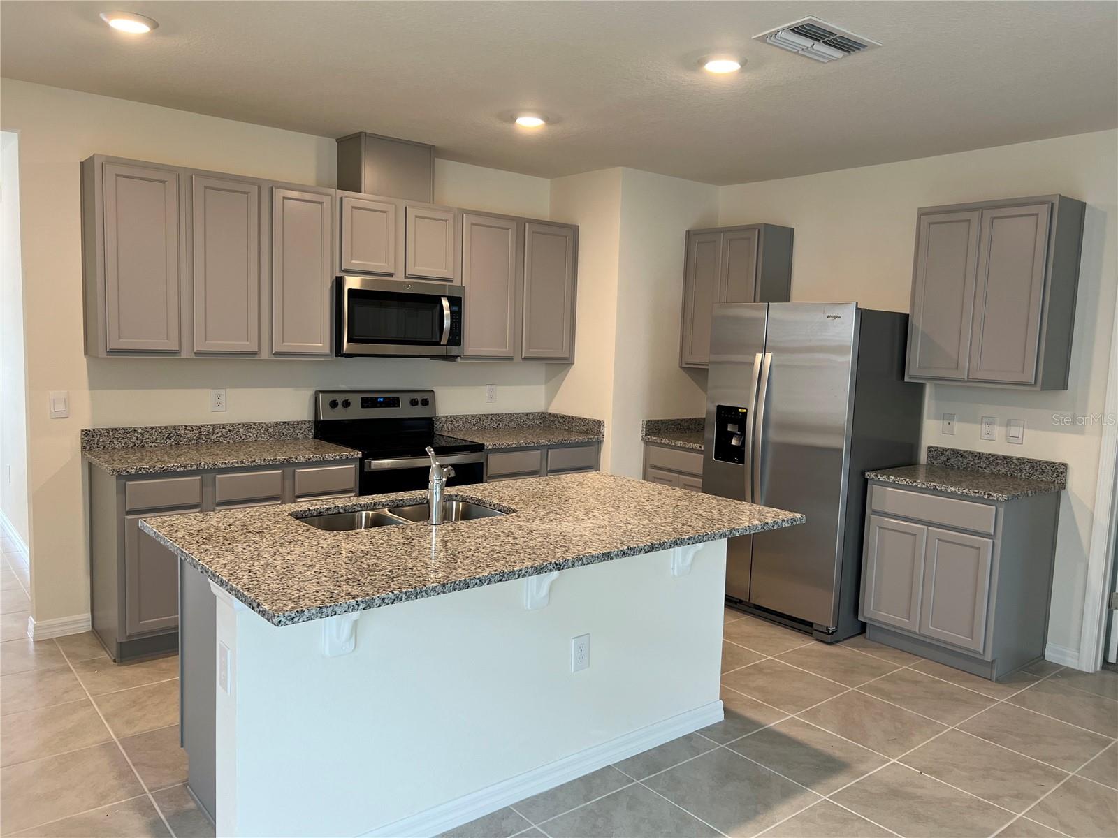 2359 AQUILINE NEST ST, EAGLE LAKE, FL, 33839