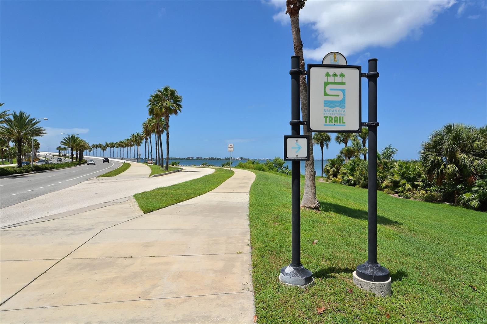 11 SUNSET DR #303, SARASOTA, FL, 34236