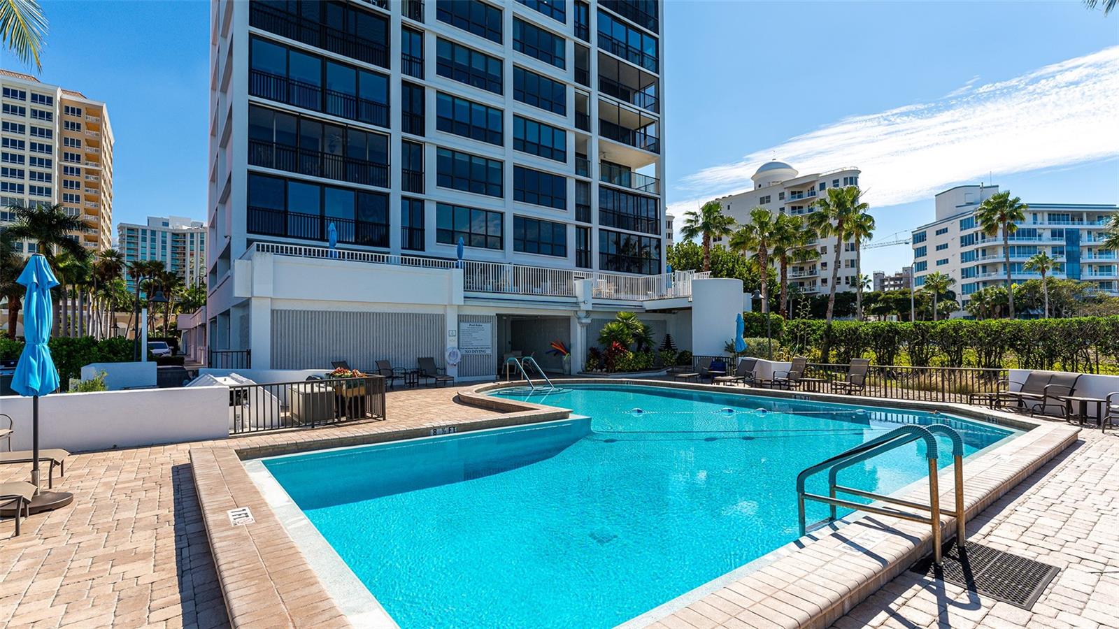 11 SUNSET DR #303, SARASOTA, FL, 34236