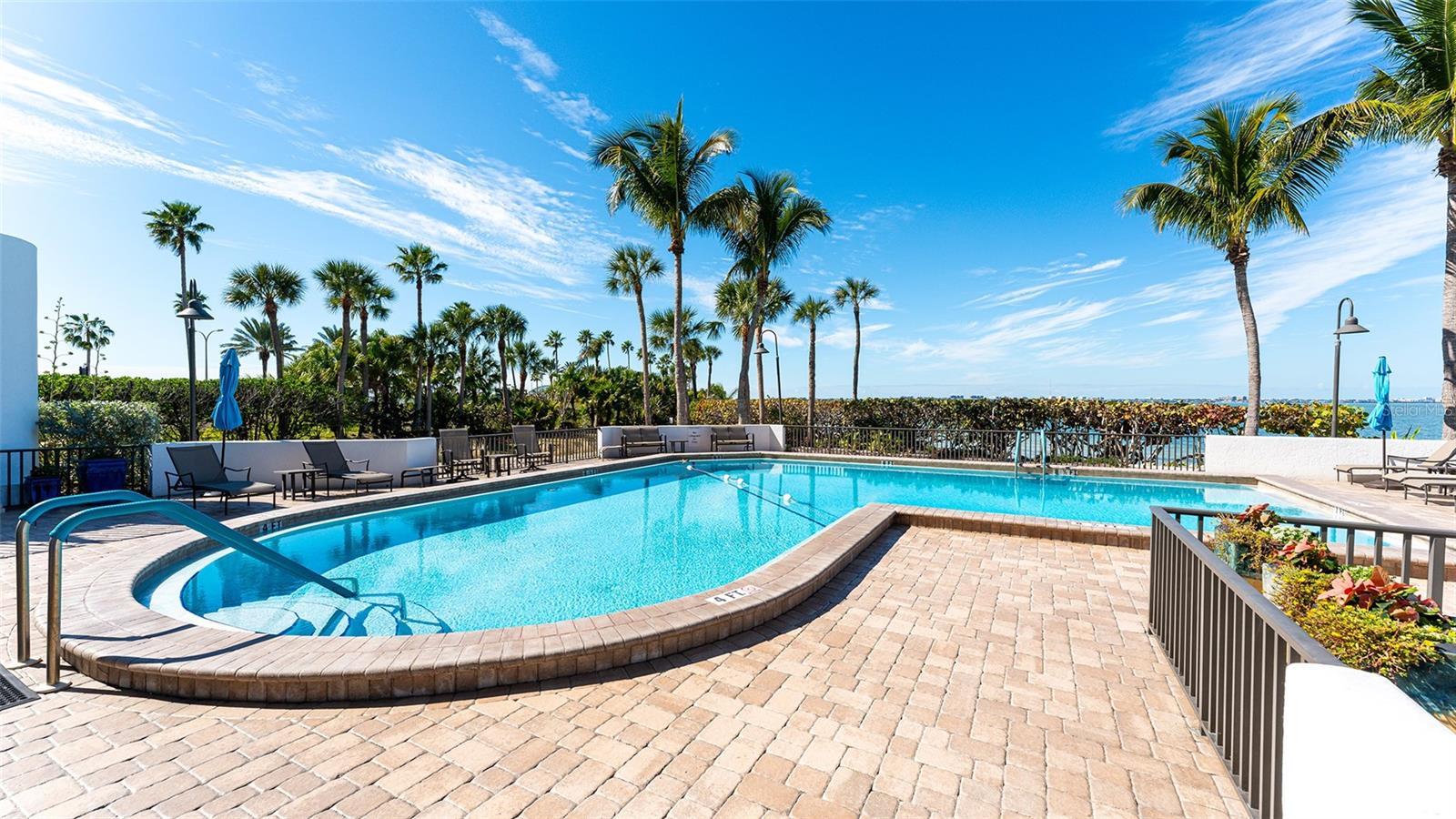 11 SUNSET DR #303, SARASOTA, FL, 34236