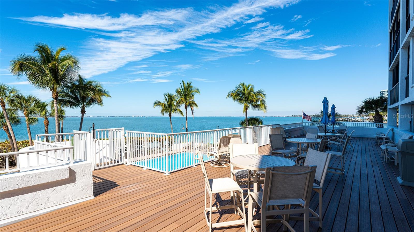11 SUNSET DR #303, SARASOTA, FL, 34236