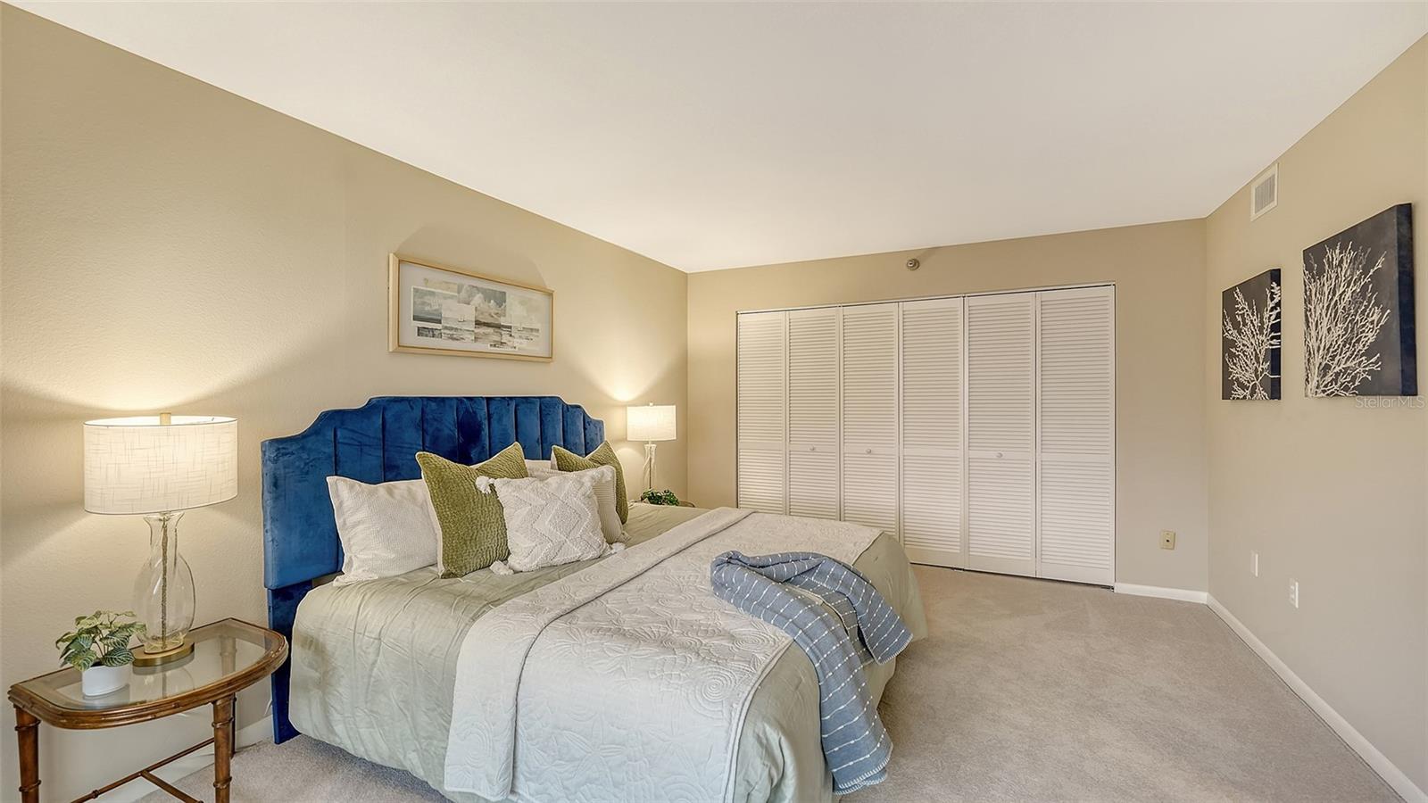 11 SUNSET DR #303, SARASOTA, FL, 34236