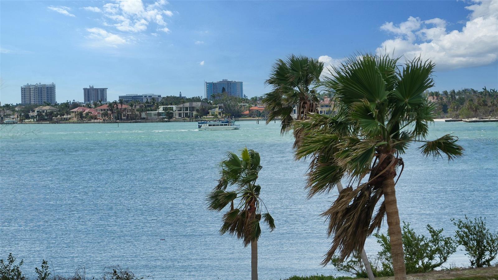 11 SUNSET DR #303, SARASOTA, FL, 34236
