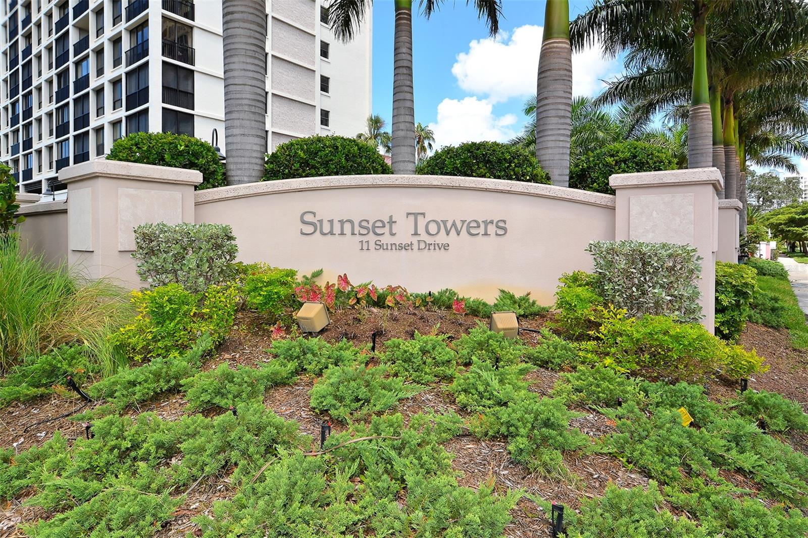 11 SUNSET DR #303, SARASOTA, FL, 34236